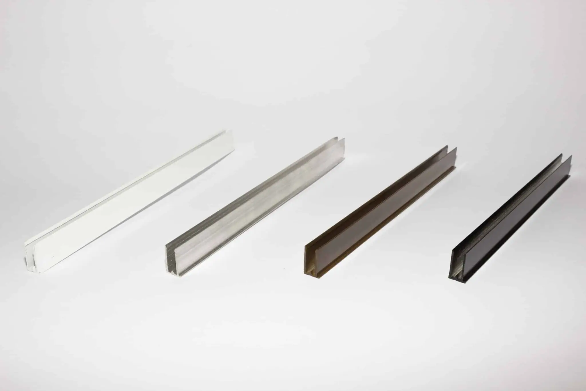 Perfis e acessórios para chapas de policarbonato